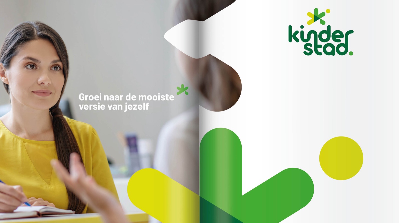 Kinderstad huisstijl-spread met logo, kleuren en patronen.